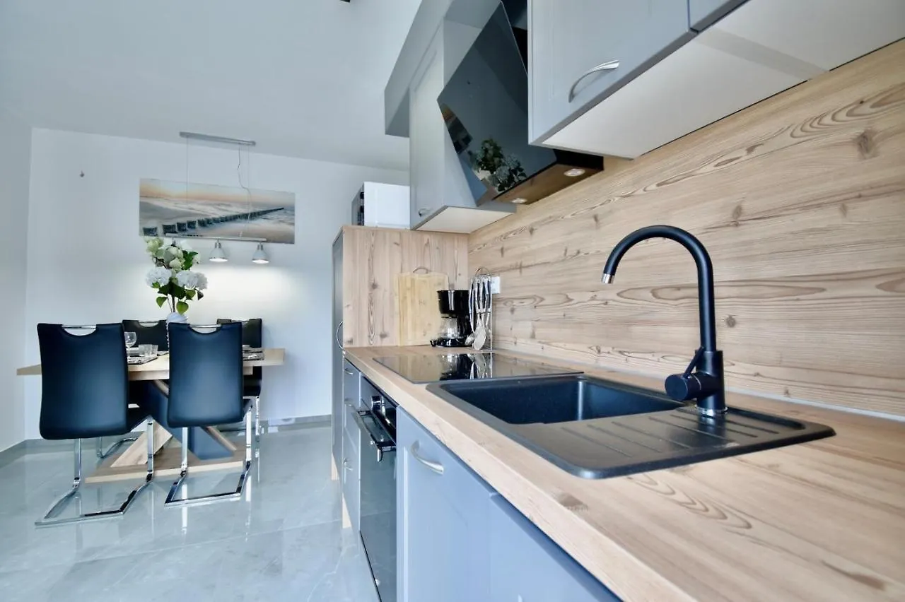 Holiday Apartments Petra Stinjan Guest house