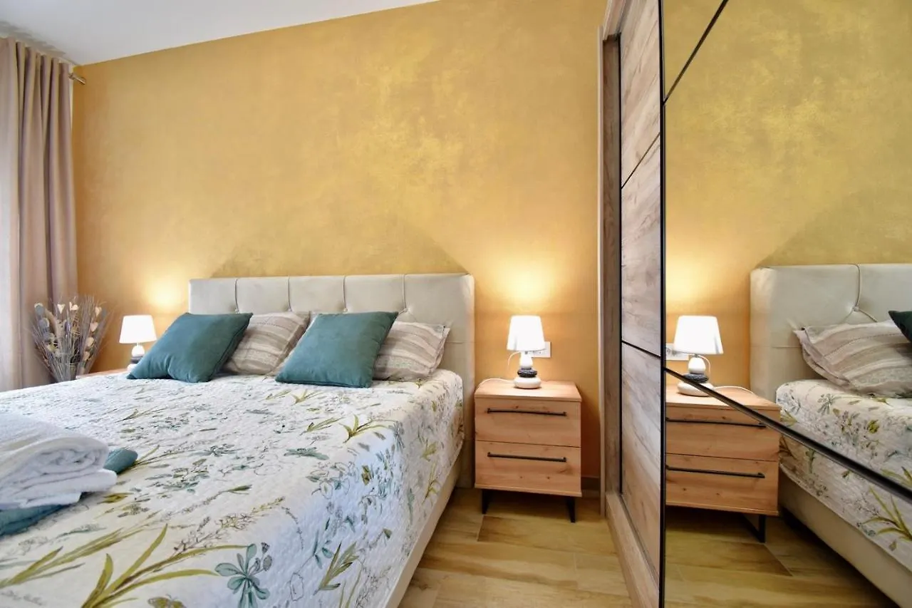 Holiday Apartments Petra Stinjan Guest house