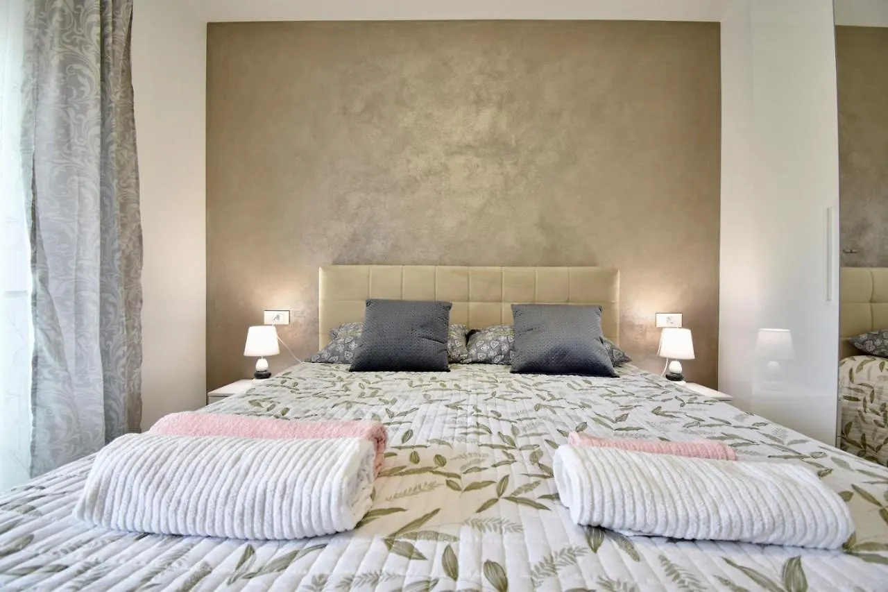 Holiday Apartments Petra Stinjan 0*,  Croatia