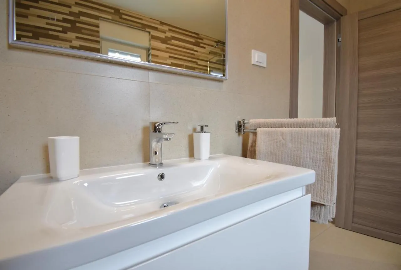 Holiday Apartments Petra Stinjan Croatia