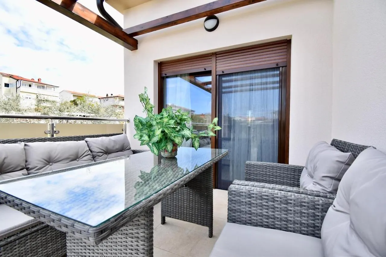 Guest house Holiday Apartments Petra Stinjan