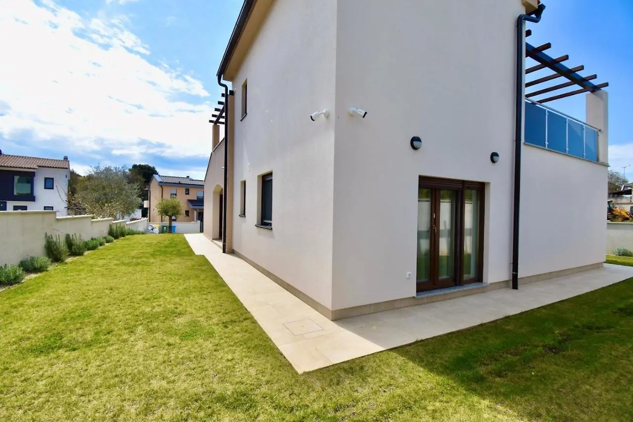 Holiday Apartments Petra Stinjan